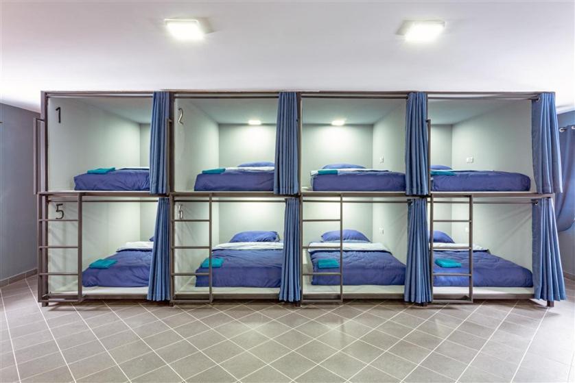 Hostel Iron Cube Struzna Экстерьер фото